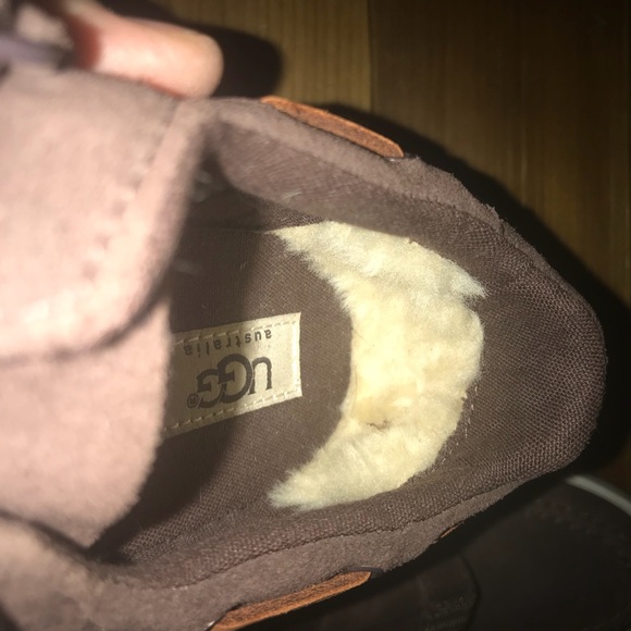 Children’s UGG shoes - Picture 7 of 7